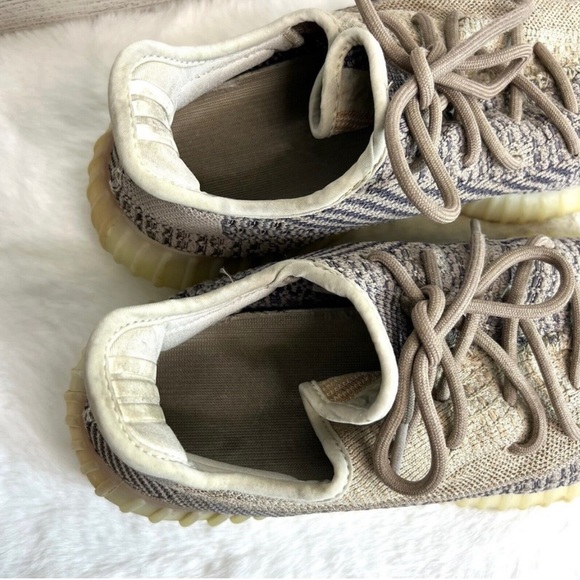 Yeezy Boost 350 V2 “Ash Pearl Size 9 - Picture 9 of 15